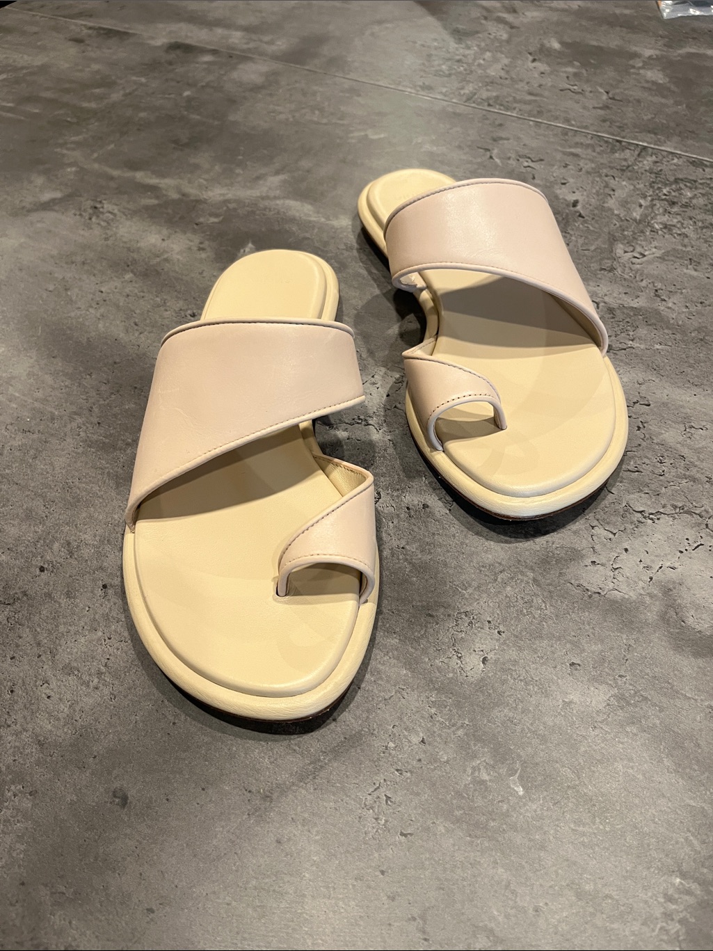 Vince Slide Sandals With Toe Loop
